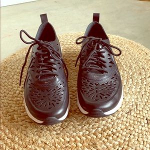 Nike Leather Vented Lifestyle Sneakers